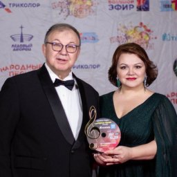 Петр и Марина Суховы стали победителями музыкальной премии с песней Бородато